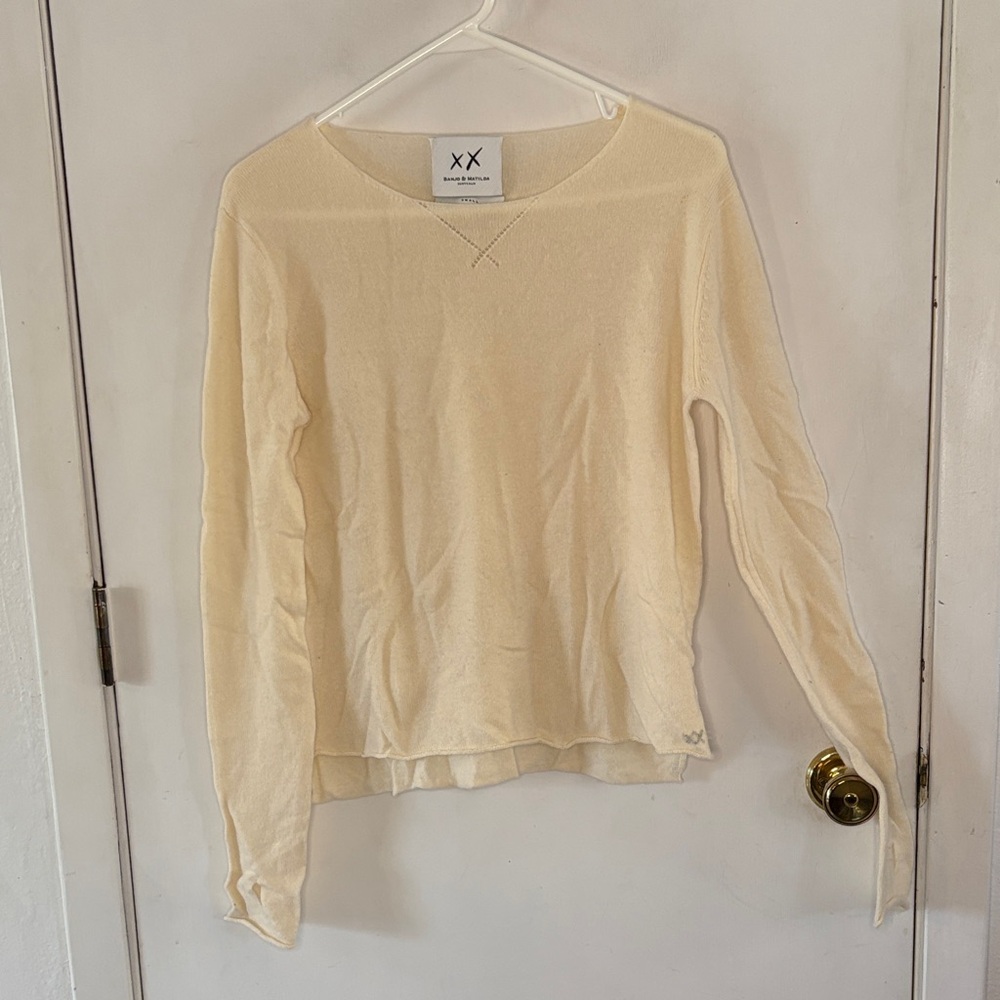 Banjo & Matilda cream long sleeve cashmere and silk blend sweater Size Small